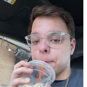 Meet your Posher, Justin